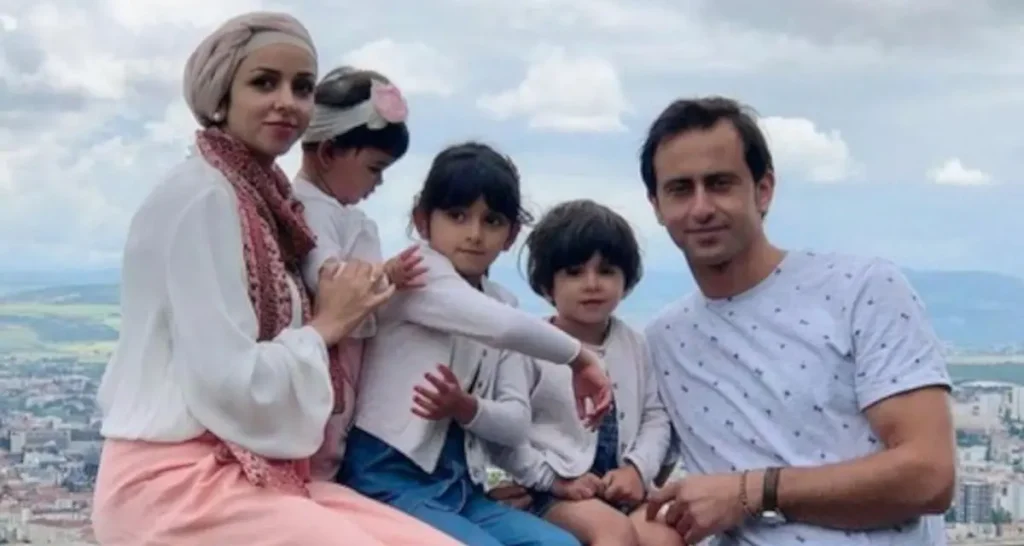 Palestinians from GazaI, Ibrahim and Shaden Awad and their 3 children must stay in France
