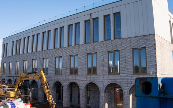 United Kingdom: an unfinished mosque will exceptionally open for Ramadan prayers despite pressure from the far right